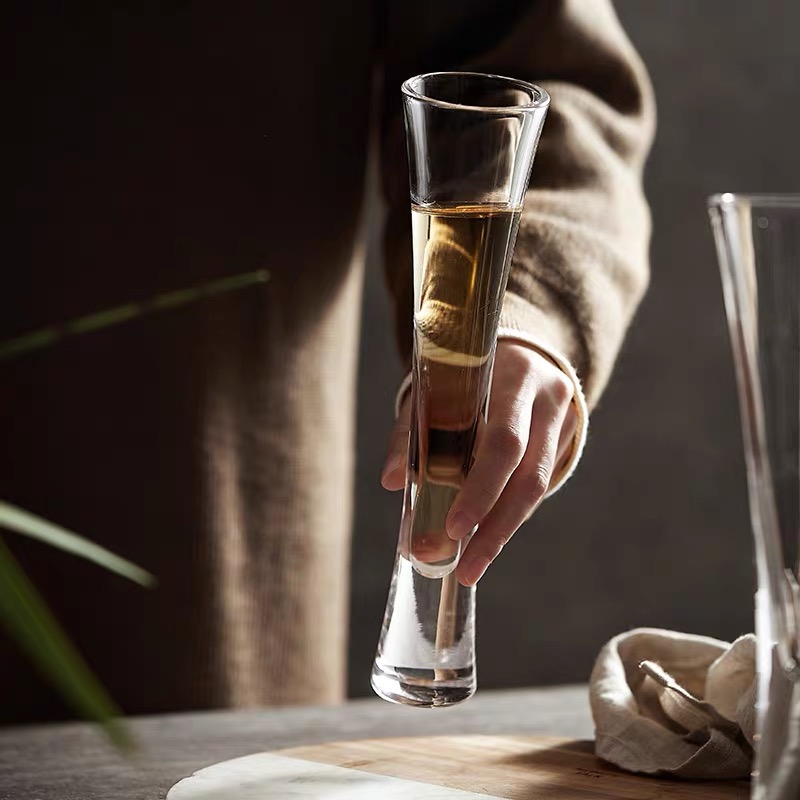 Kulpsuz şampanya bardakları Gl - Wine Beer Bar incelemesi ve fiyatı